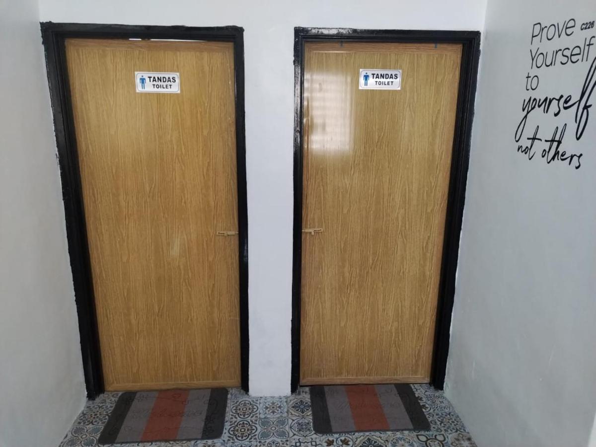 Homestay Embah Ros & Embah Lek Hutan Melintang Exterior foto